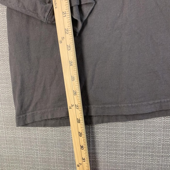 Buc-ee's Christmas Shirts Lot 2 Mens Medium Gray Long Sleeve Red Tee Texas Santa - Picture 9 of 12